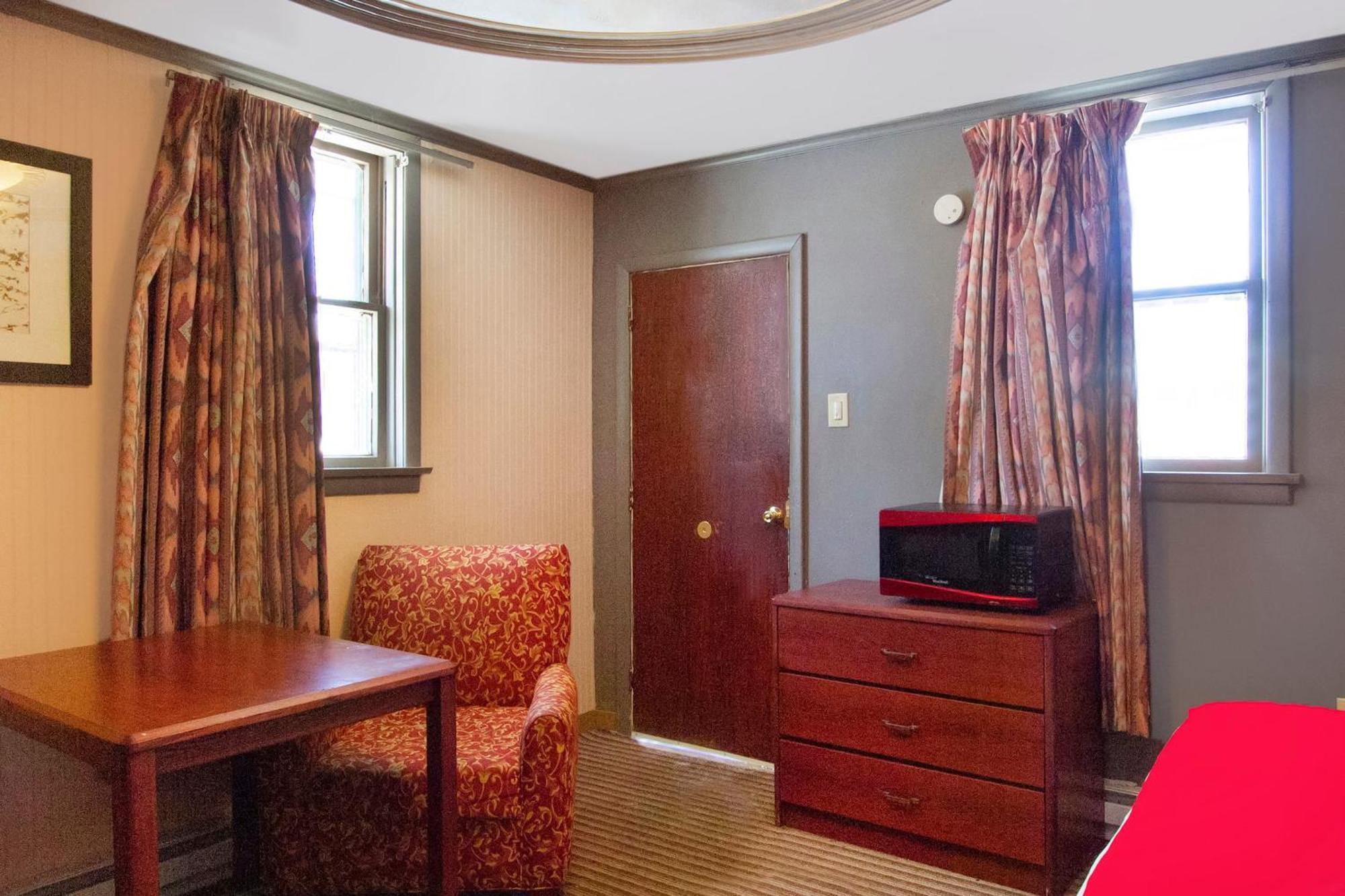 Oyo Hotel Wilkes-Barre East ภายนอก รูปภาพ